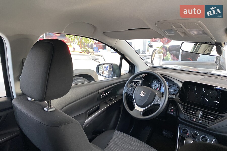 Suzuki S-Cross - фото 15