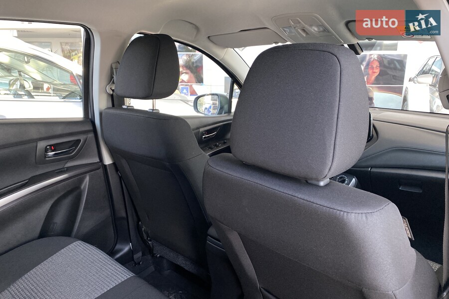 Suzuki S-Cross - фото 14