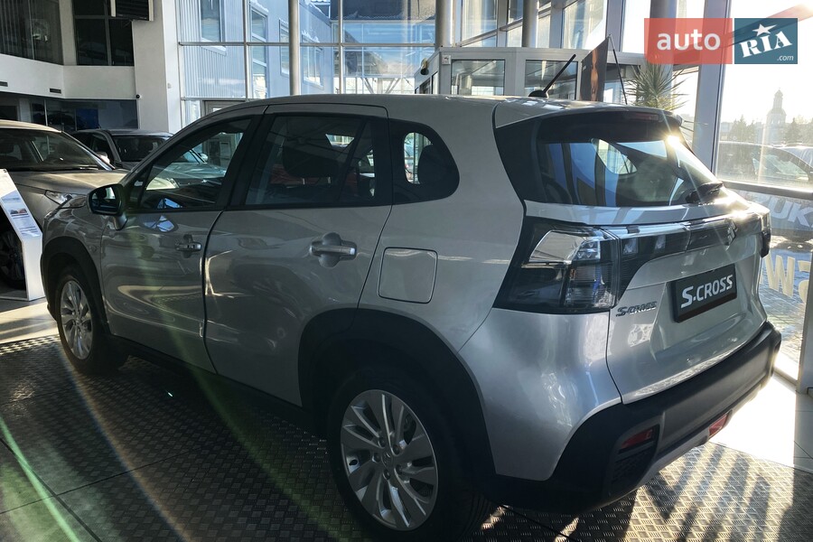 Suzuki S-Cross - фото 8