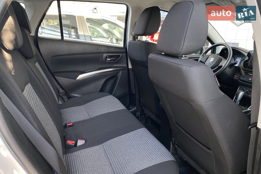 Suzuki S-Cross - фото 16