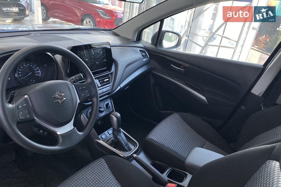 Suzuki S-Cross - фото 21
