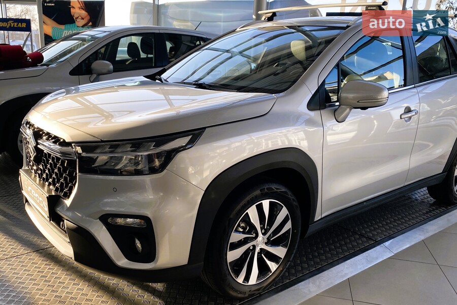 Suzuki S-Cross - фото 9