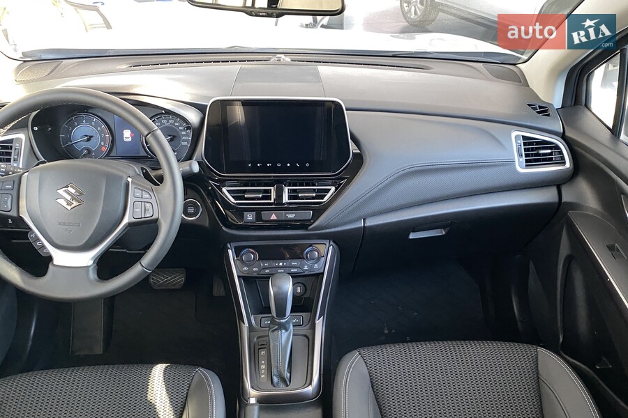 Suzuki S-Cross - фото 12