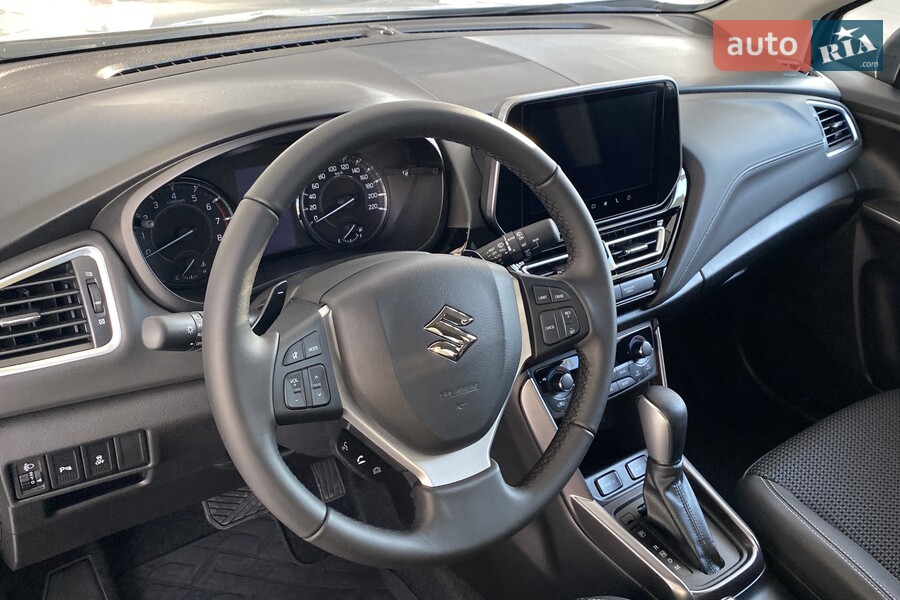 Suzuki S-Cross - фото 13