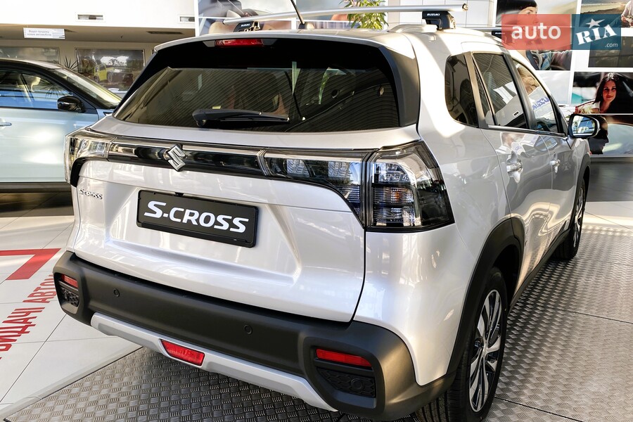 Suzuki S-Cross - фото 4