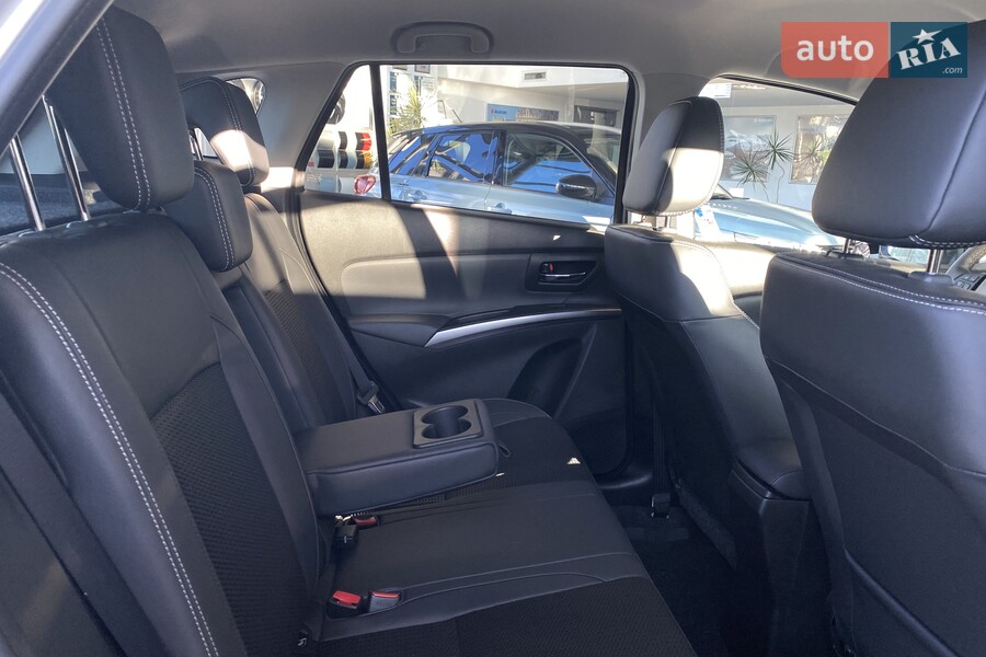 Suzuki S-Cross - фото 18