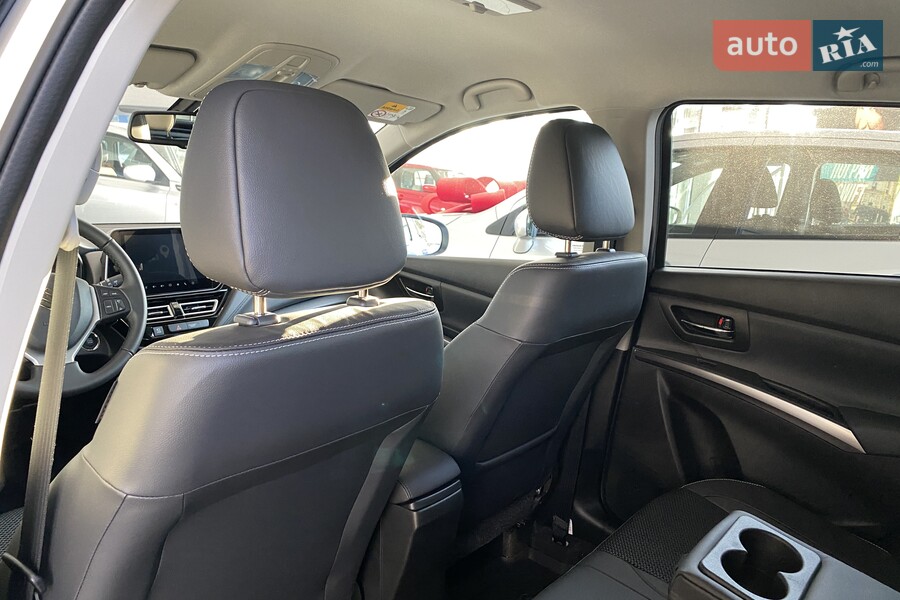 Suzuki S-Cross - фото 21