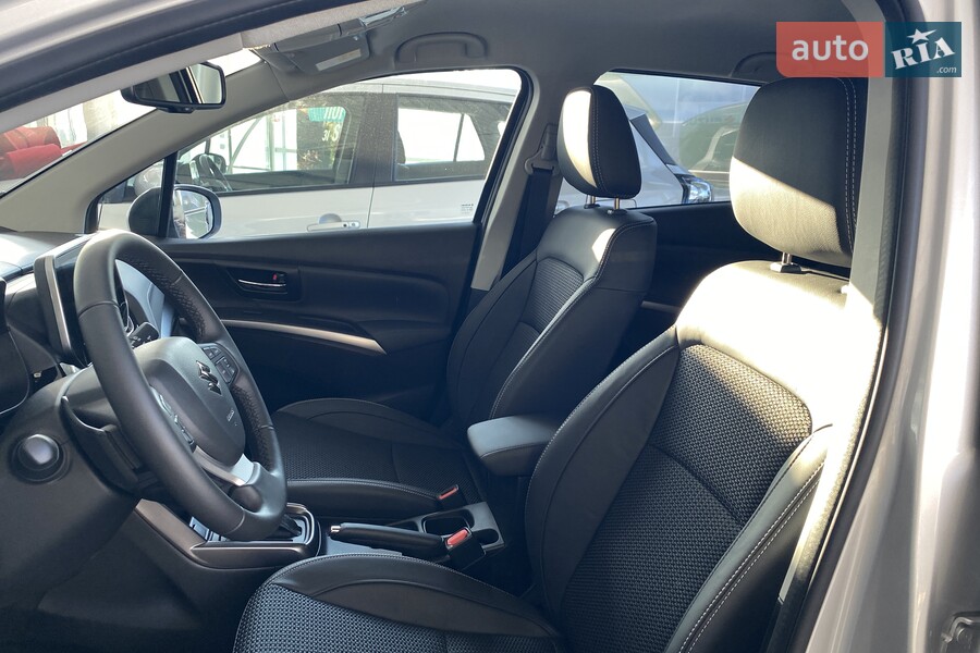 Suzuki S-Cross - фото 22