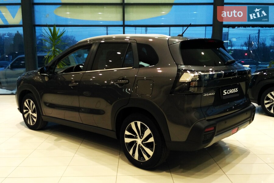 Suzuki S-Cross - фото 9