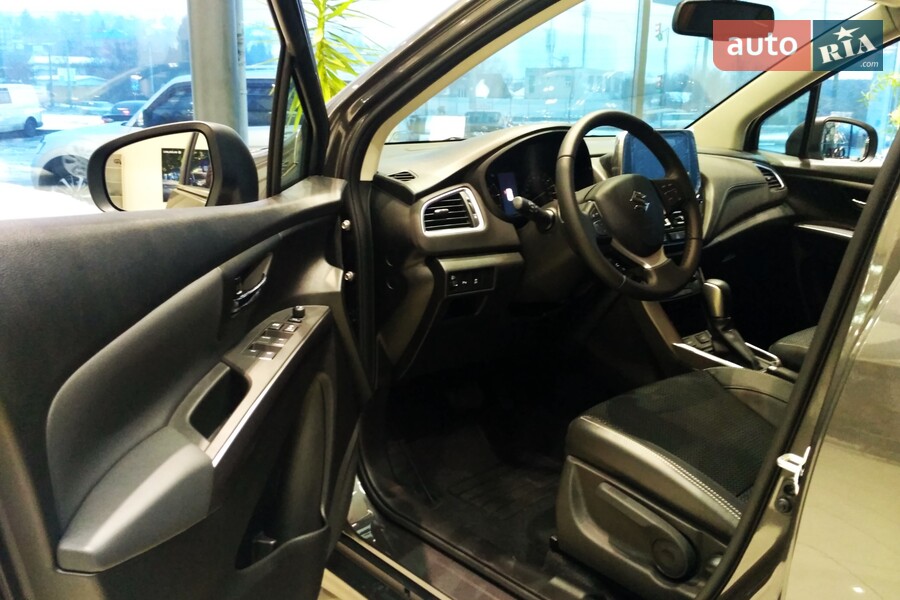 Suzuki S-Cross - фото 16