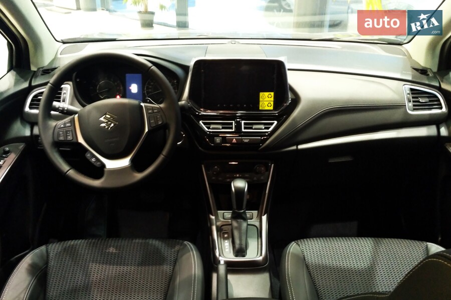 Suzuki S-Cross - фото 34