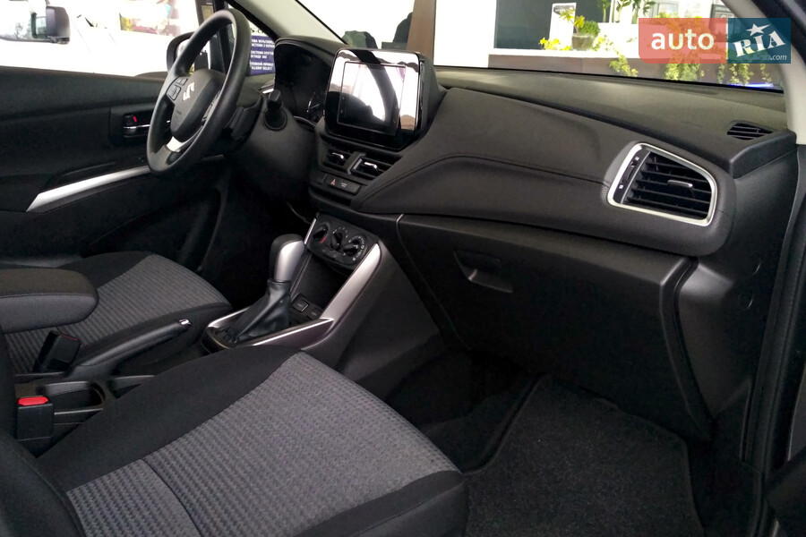 Suzuki S-Cross - фото 14