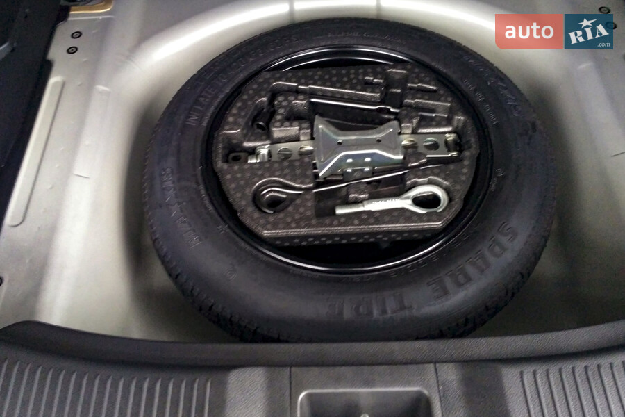 Suzuki S-Cross - фото 12