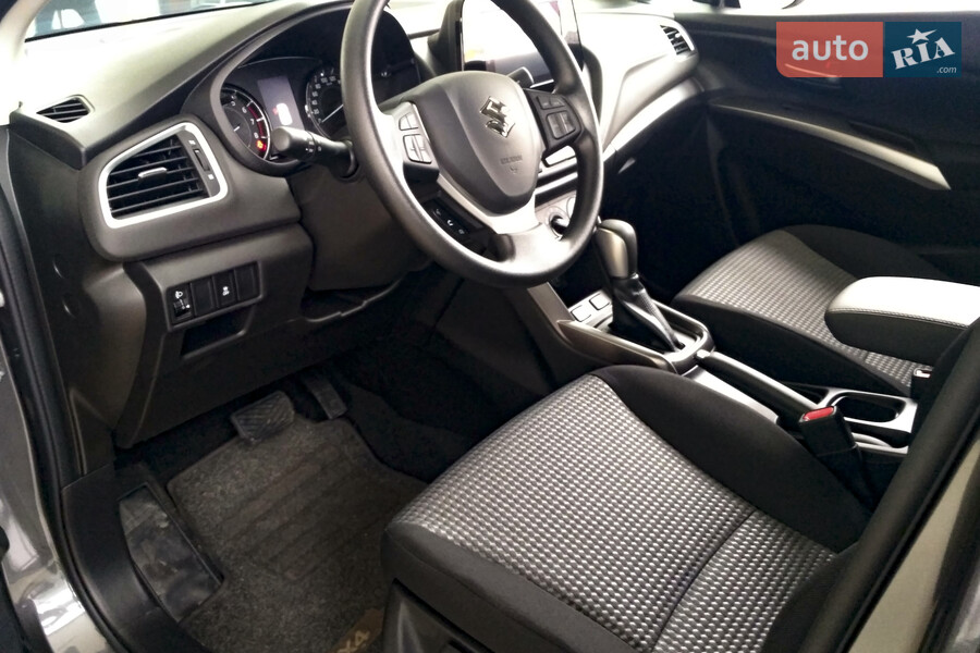 Suzuki S-Cross - фото 19