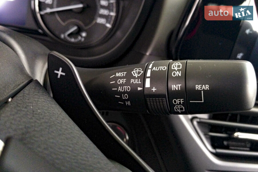 Suzuki S-Cross - фото 25