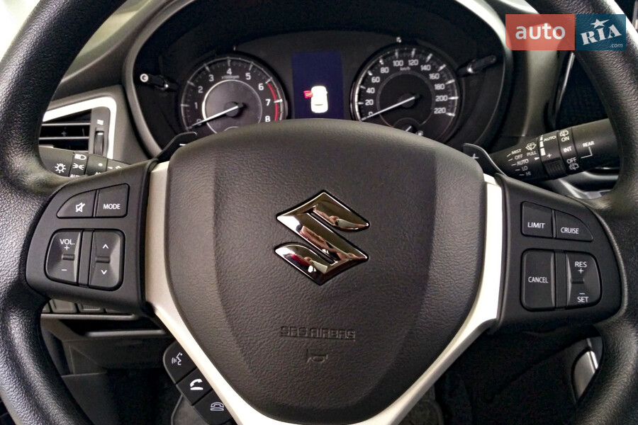 Suzuki S-Cross - фото 26