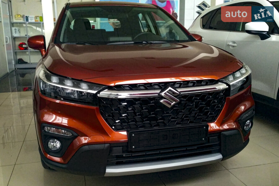 Suzuki S-Cross - фото 1