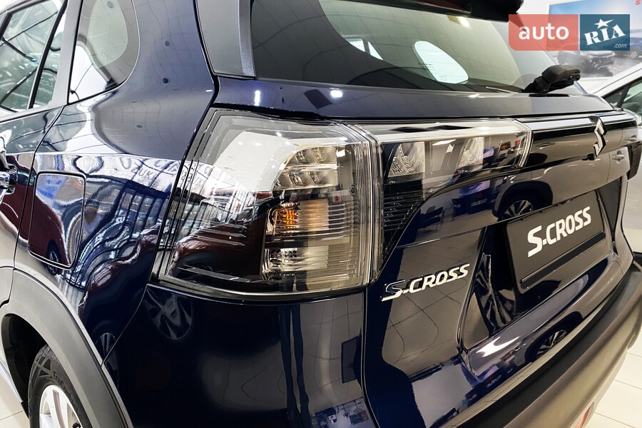 Suzuki S-Cross - фото 10