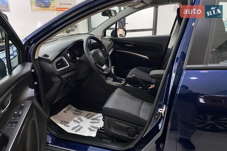 Suzuki S-Cross - фото 17