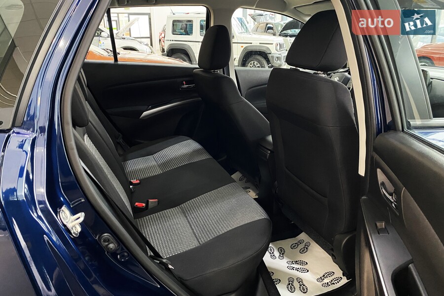 Suzuki S-Cross - фото 23