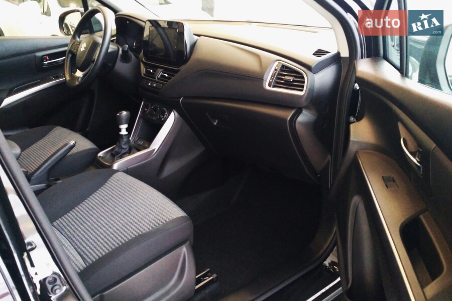 Suzuki S-Cross - фото 19