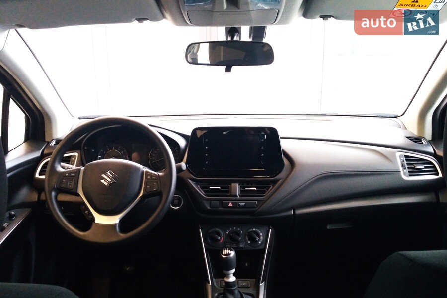 Suzuki S-Cross - фото 27