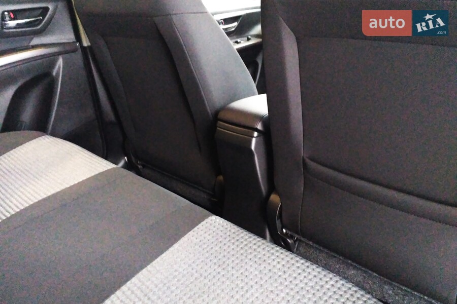 Suzuki S-Cross - фото 25