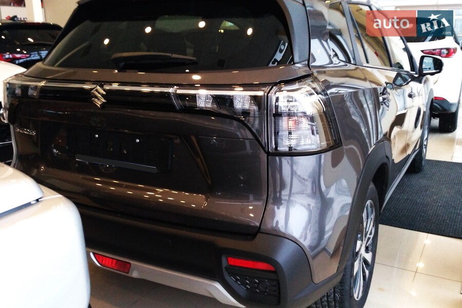 Suzuki S-Cross - фото 9