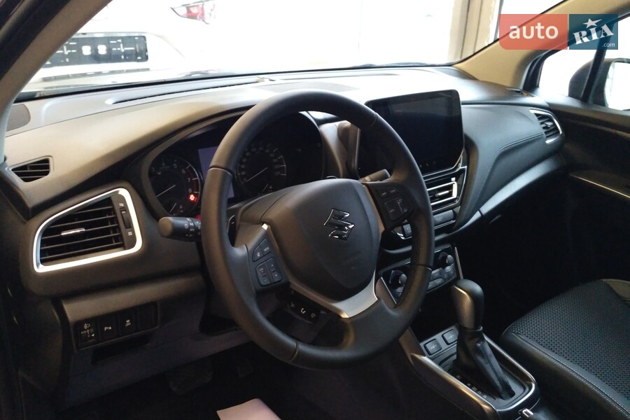 Suzuki S-Cross - фото 13