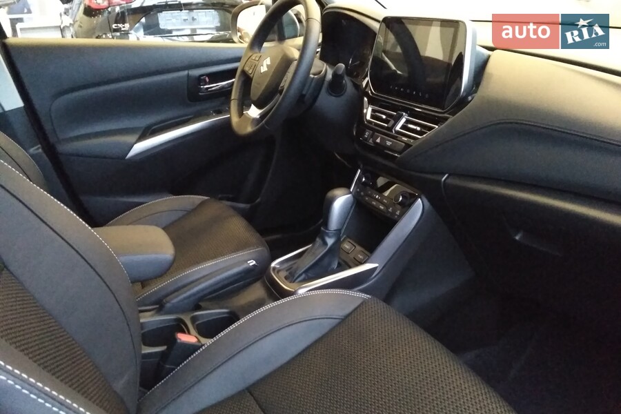 Suzuki S-Cross - фото 23