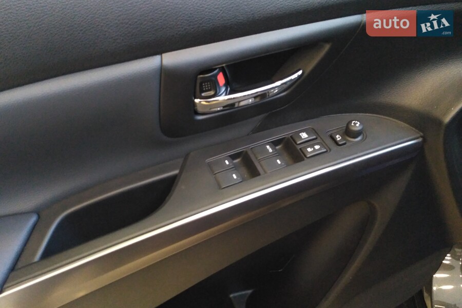 Suzuki S-Cross - фото 20