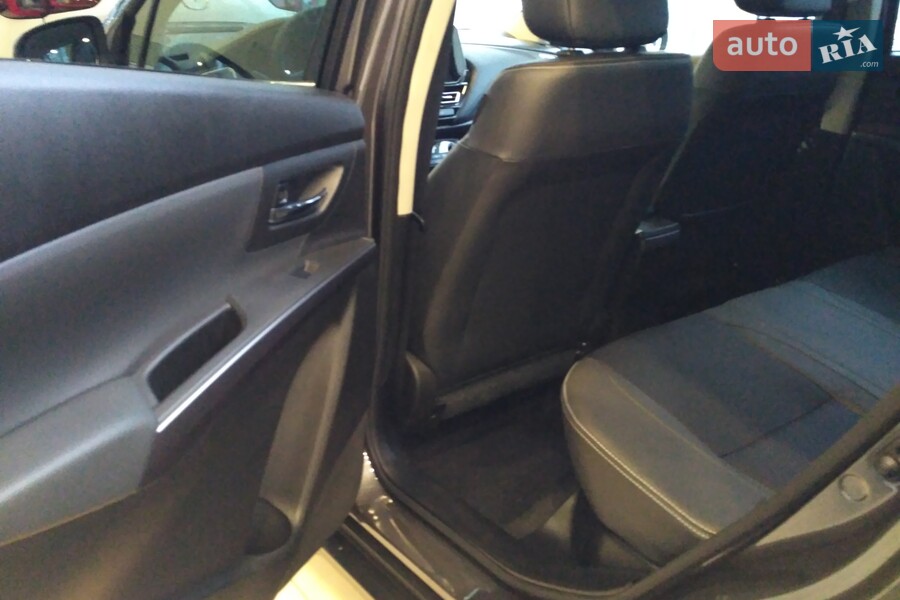 Suzuki S-Cross - фото 26