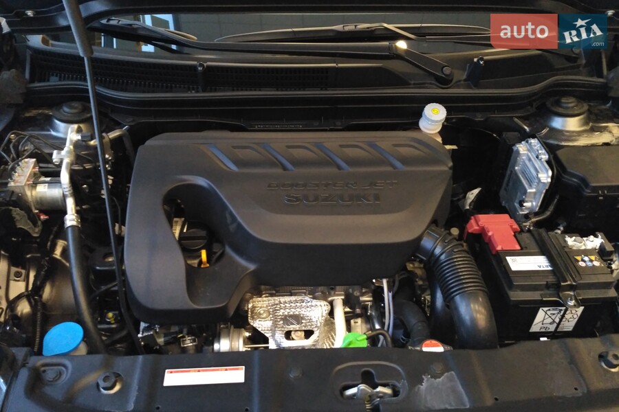 Suzuki S-Cross - фото 32