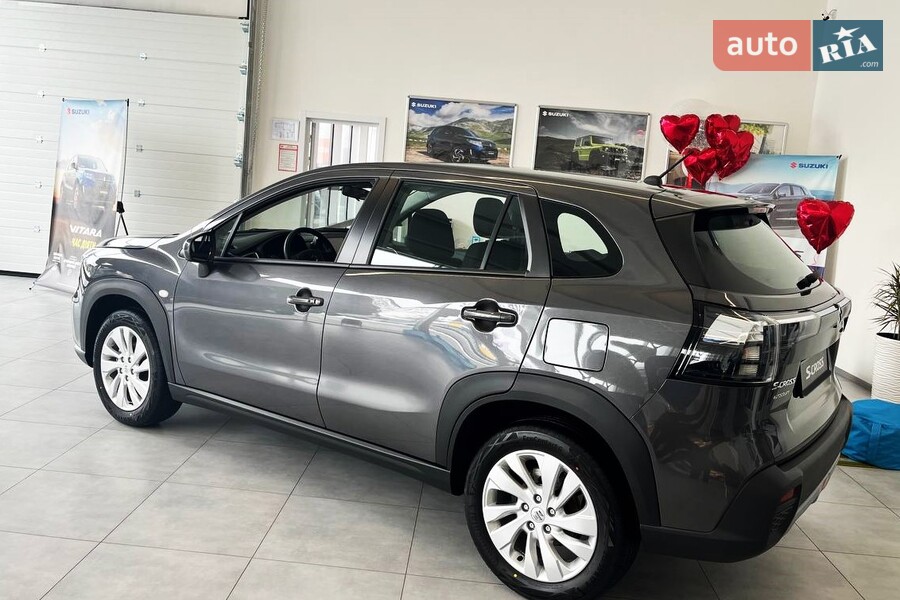 Suzuki S-Cross - фото 10