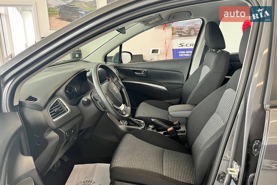 Suzuki S-Cross - фото 17