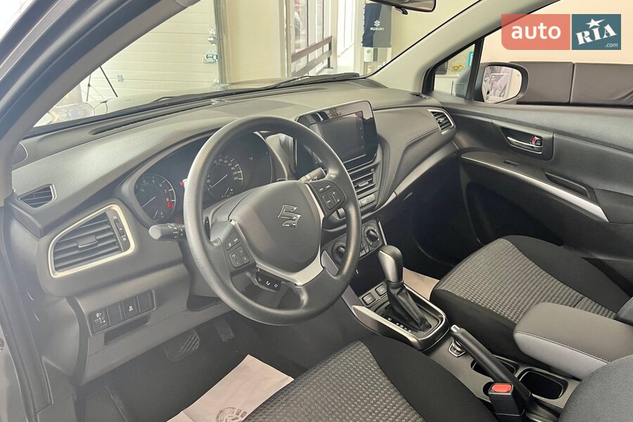 Suzuki S-Cross - фото 20