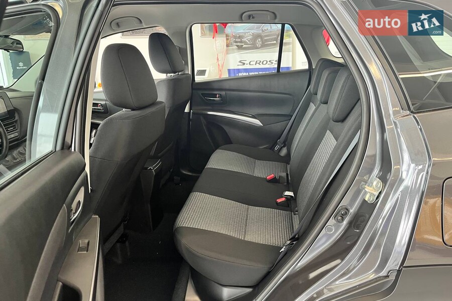 Suzuki S-Cross - фото 21