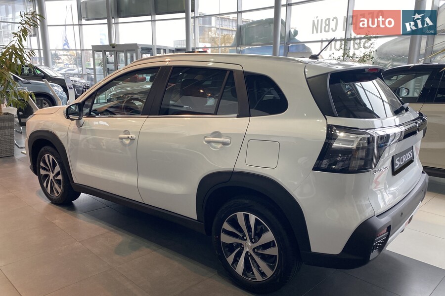 Suzuki S-Cross - фото 7