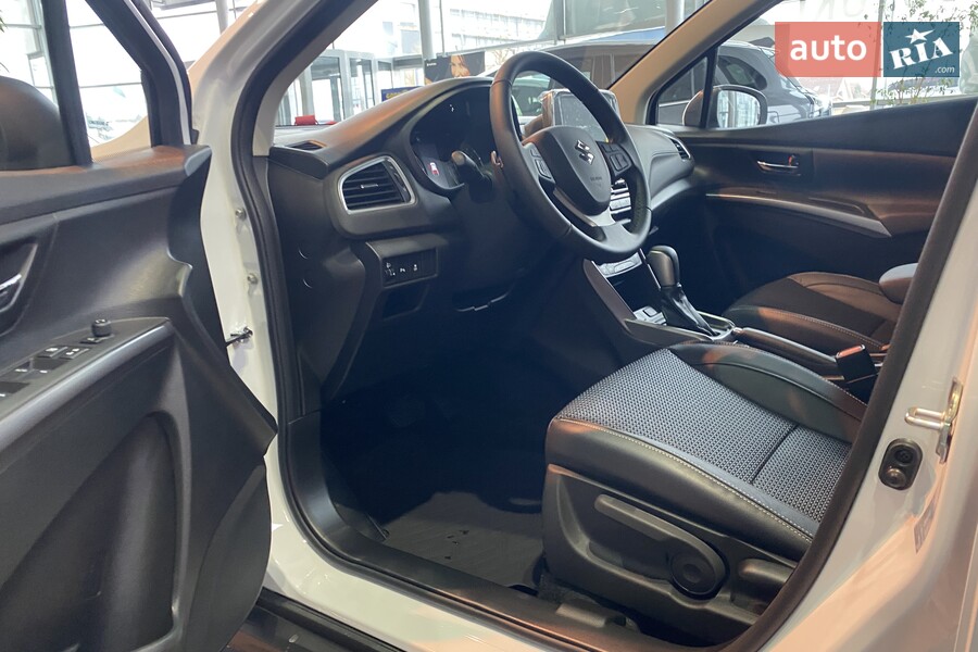 Suzuki S-Cross - фото 15