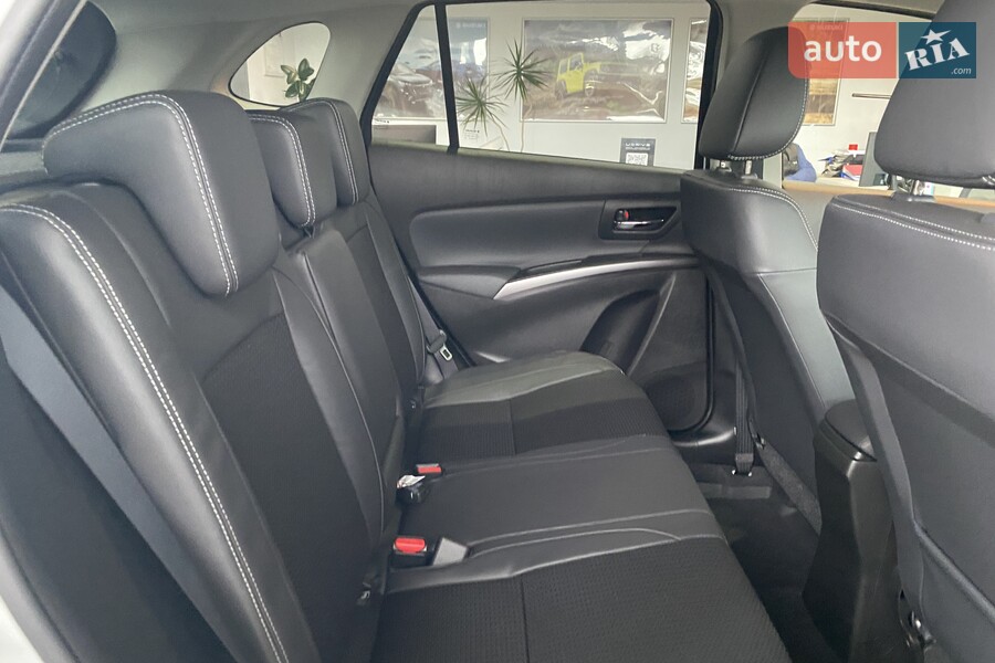 Suzuki S-Cross - фото 21