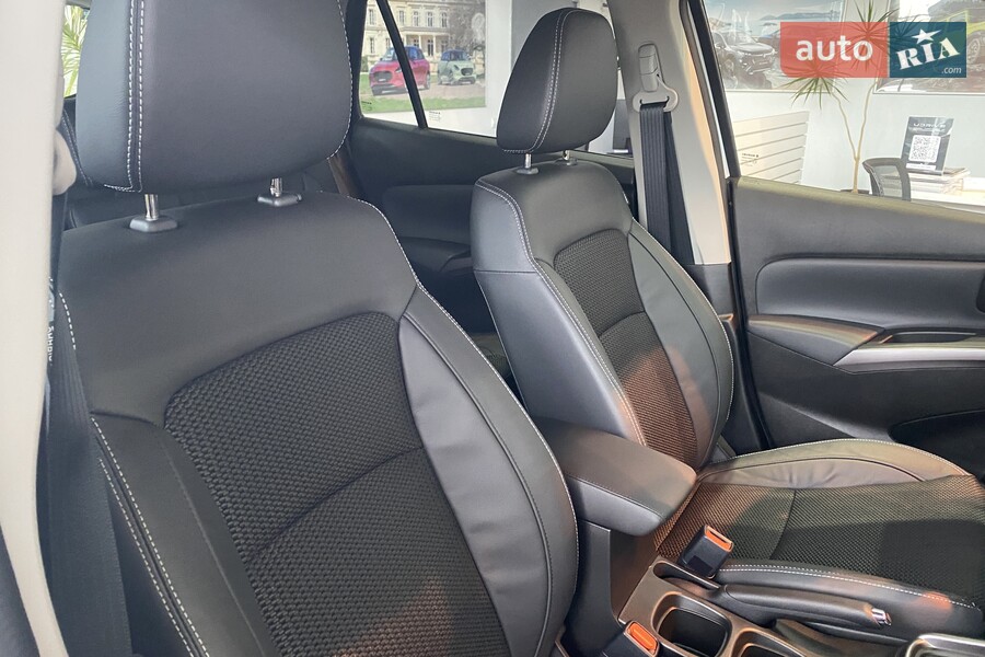 Suzuki S-Cross - фото 19