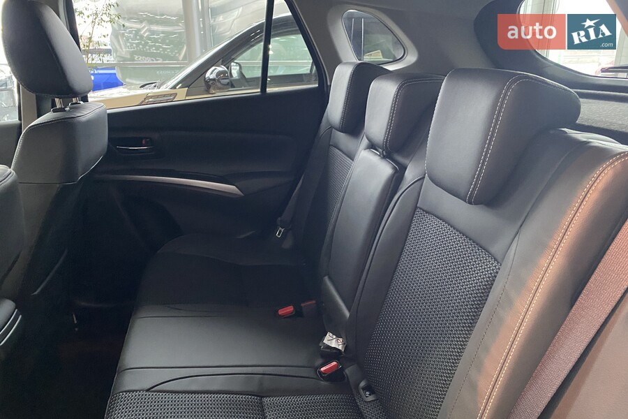 Suzuki S-Cross - фото 22
