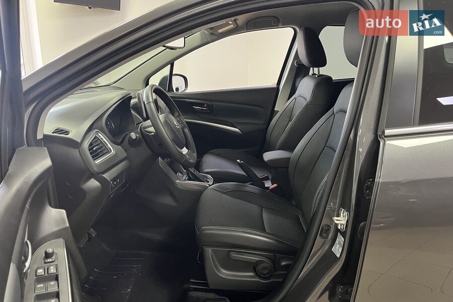 Suzuki S-Cross - фото 9