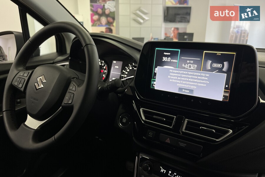 Suzuki S-Cross - фото 17