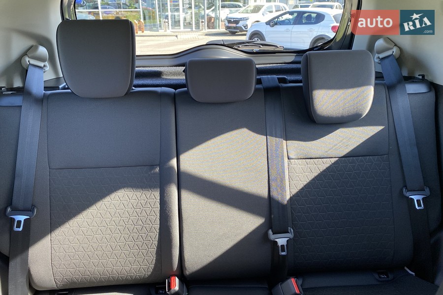 Suzuki Swift - фото 20