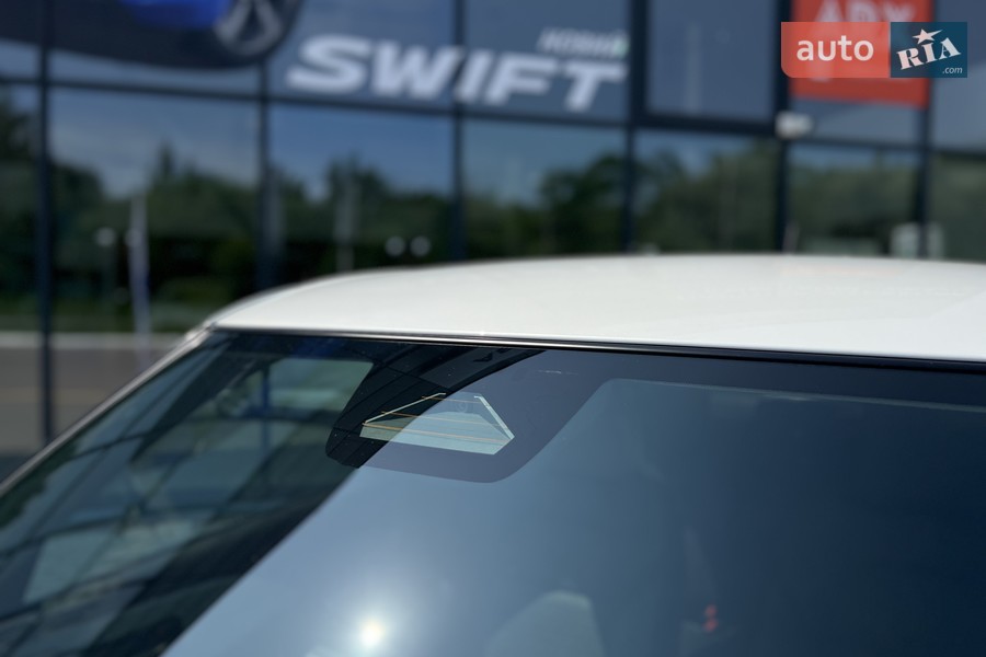 Suzuki Swift - фото 8