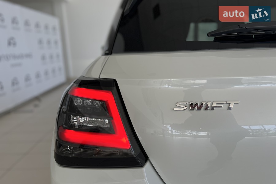 Suzuki Swift - фото 32