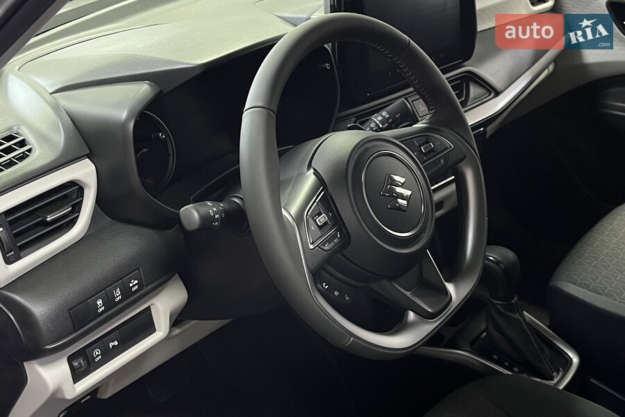 Suzuki Swift - фото 12