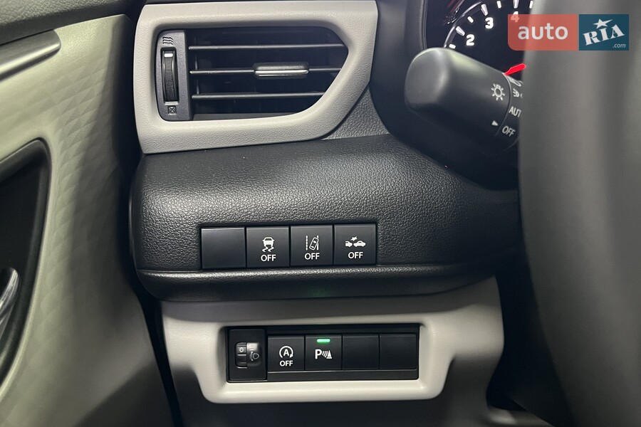 Suzuki Swift - фото 11