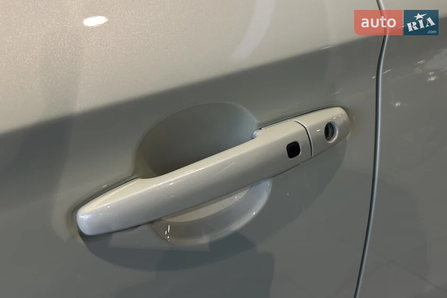 Suzuki Swift - фото 10